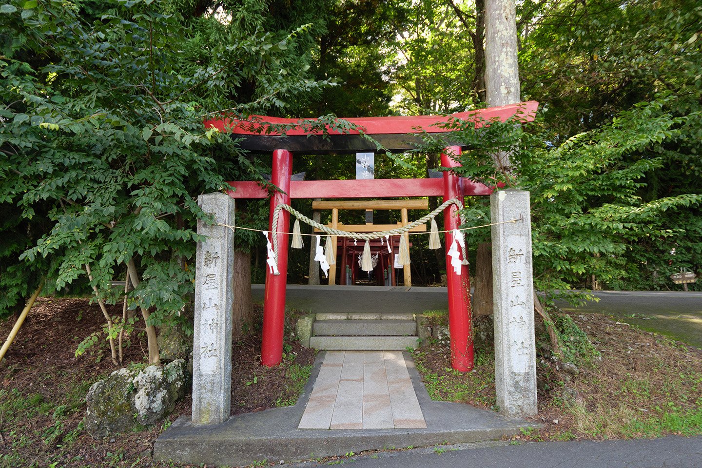 ⛩️ 아라야야마 신사 오쿠미야 (新屋山神社奥宮) 이미지 6